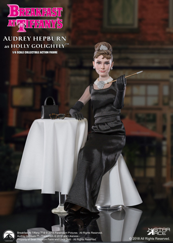 Breakfast At Tiffany - Audrey Hepburn As Holly Golightly (Deluxe Version)